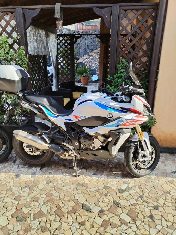 B&B Villa Liliya Fiumefreddo di Sicilia Eksteriør billede