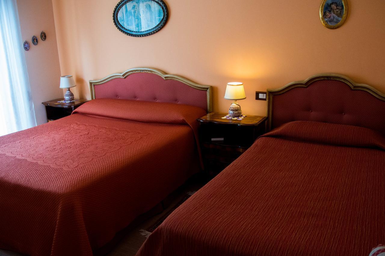 B&B Villa Liliya Fiumefreddo di Sicilia Eksteriør billede