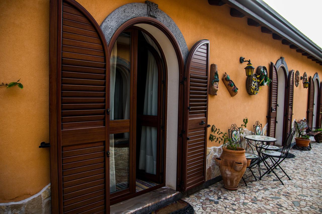 B&B Villa Liliya Fiumefreddo di Sicilia Eksteriør billede