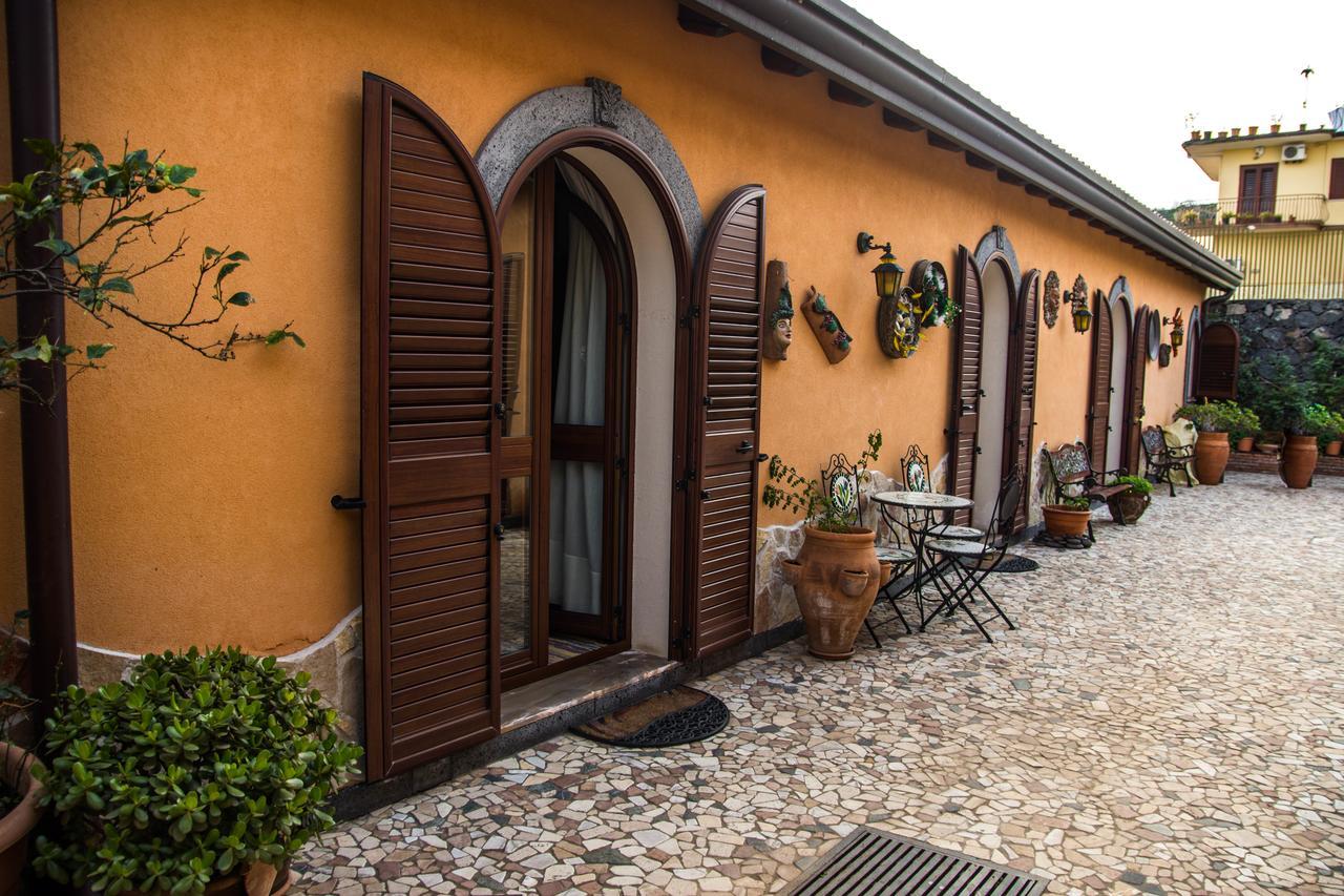 B&B Villa Liliya Fiumefreddo di Sicilia Eksteriør billede