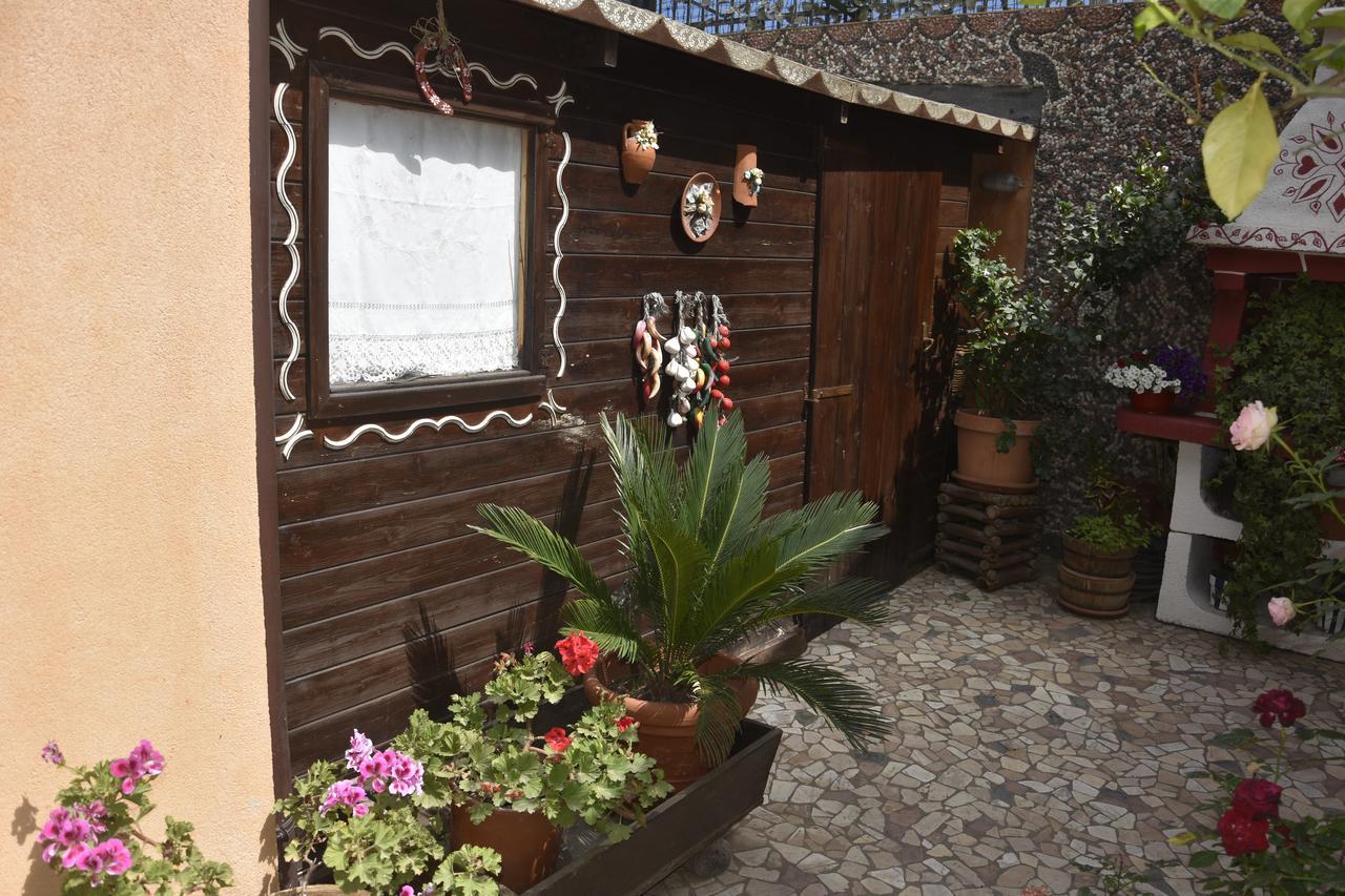 B&B Villa Liliya Fiumefreddo di Sicilia Eksteriør billede