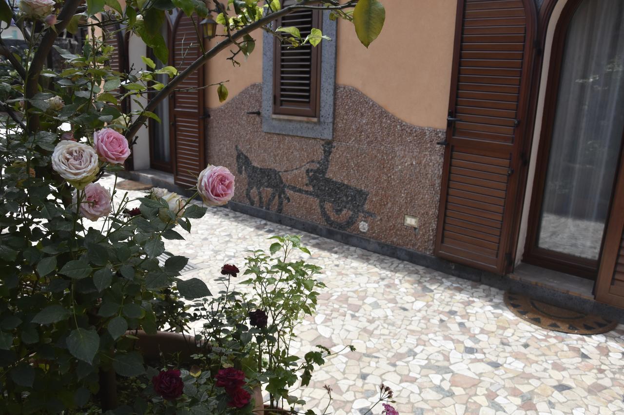 B&B Villa Liliya Fiumefreddo di Sicilia Eksteriør billede